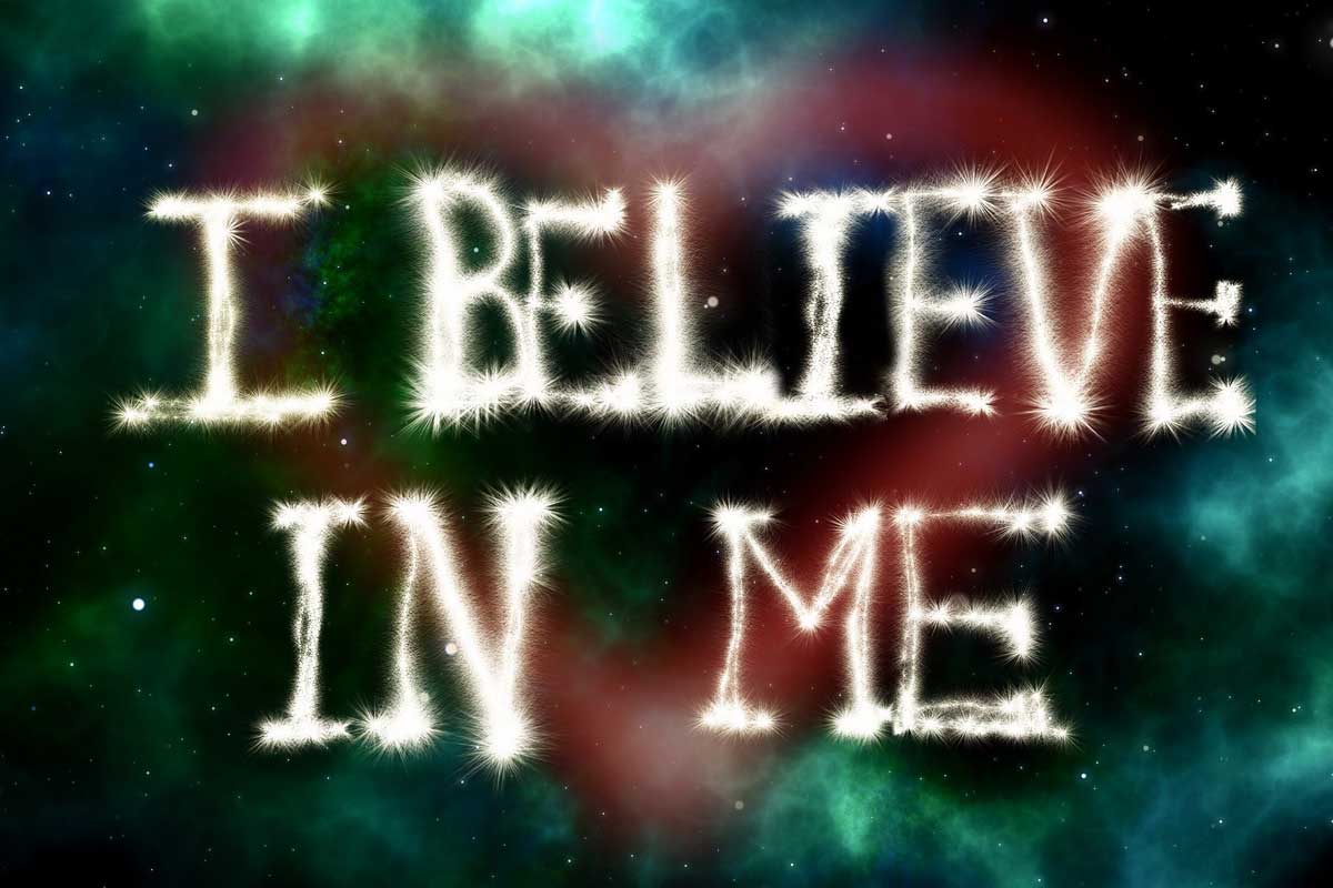sparkly writing says i believe in me.